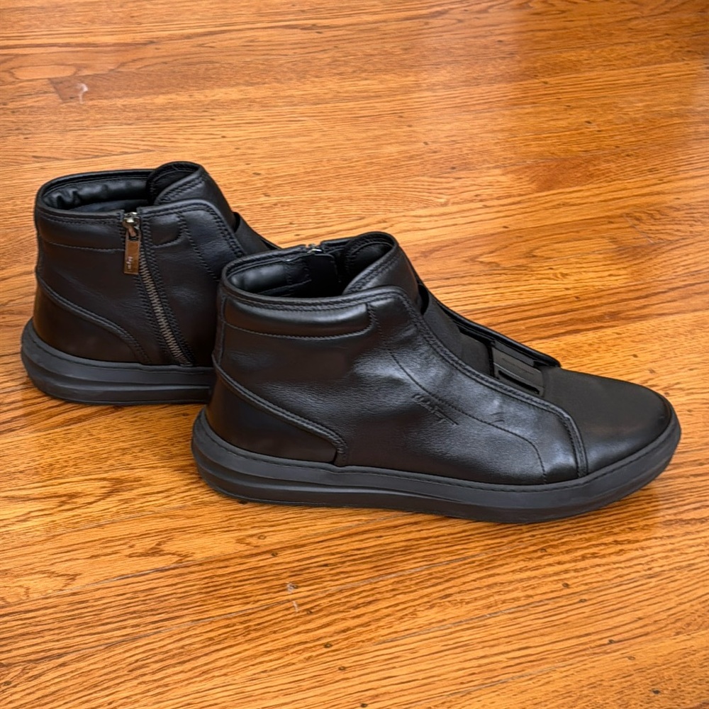Men’s Ferragamo Buckle-front Calfskin High-top Sneaker Size 10 black